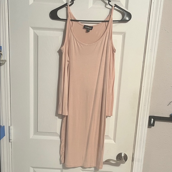 Bebe Blush Long Sleeve dress with uncover shoulders. - Picture 1 of 7